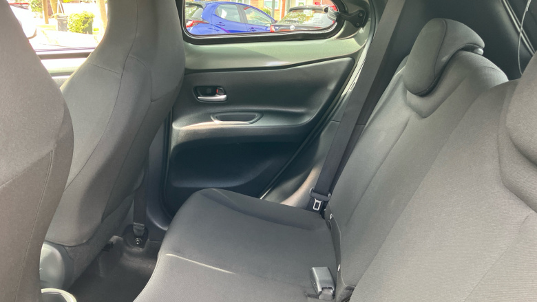 Toyota Aygo X 1.0 VVT-i Edge 5dr Auto Petrol Hatchback